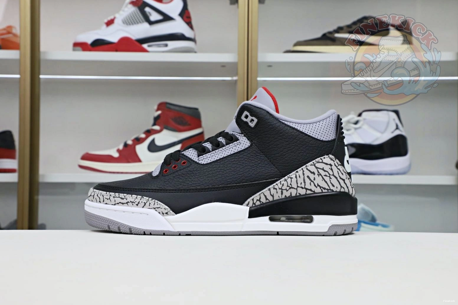 2018（854262-001）  Jordan retro 3 Jordan Air blackcement 0820